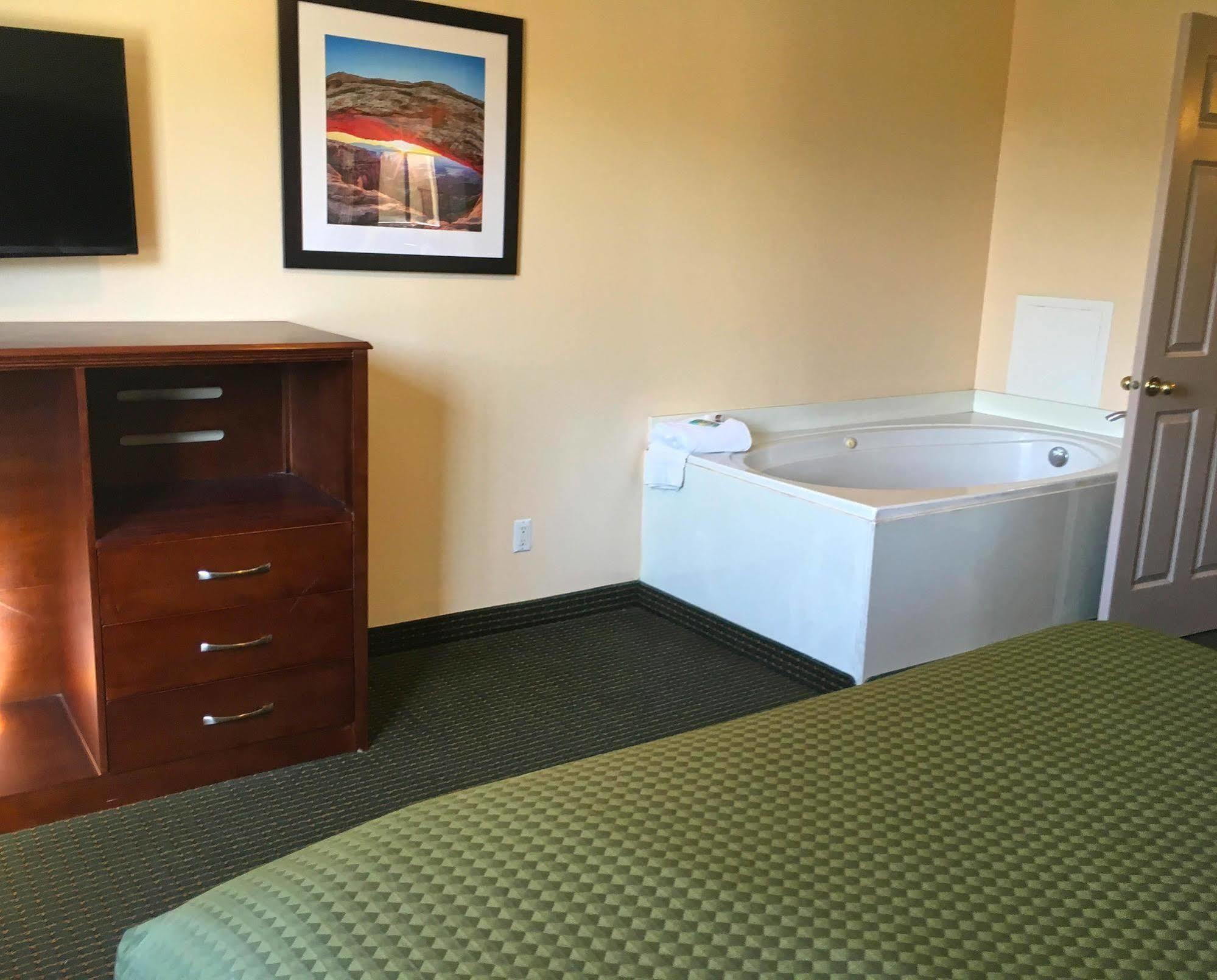 America'S Best Inn & Suites Saint George Eksteriør billede